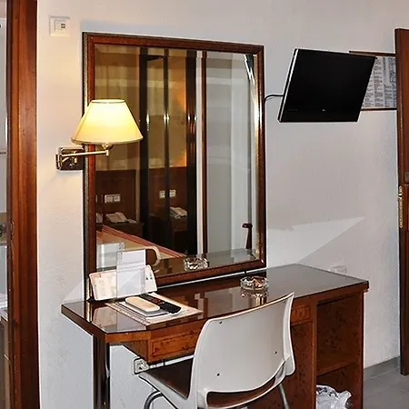 Hotel Aragon *